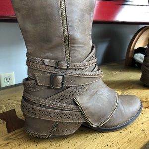 Knee high leather heeled boots winter